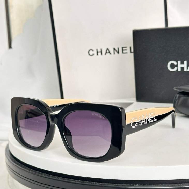 Picture of Chanel Sunglasses _SKUfw79480317fw